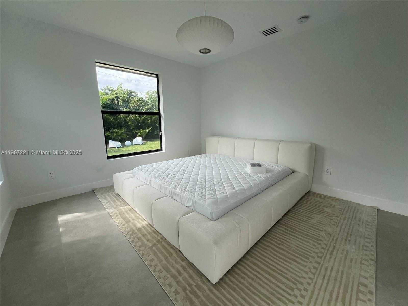 Small Image of 12790 SOUTH WEST 91ST AVE #-, Miami Number 24