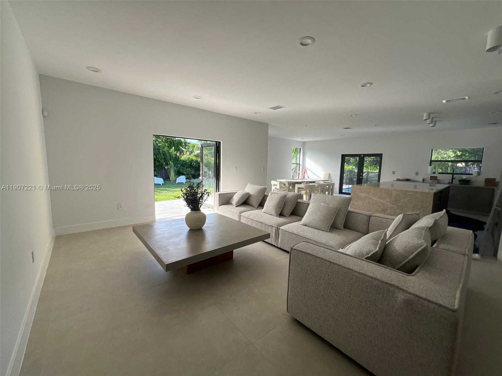 Small Image of 12790 SOUTH WEST 91ST AVE #-, Miami Number 8