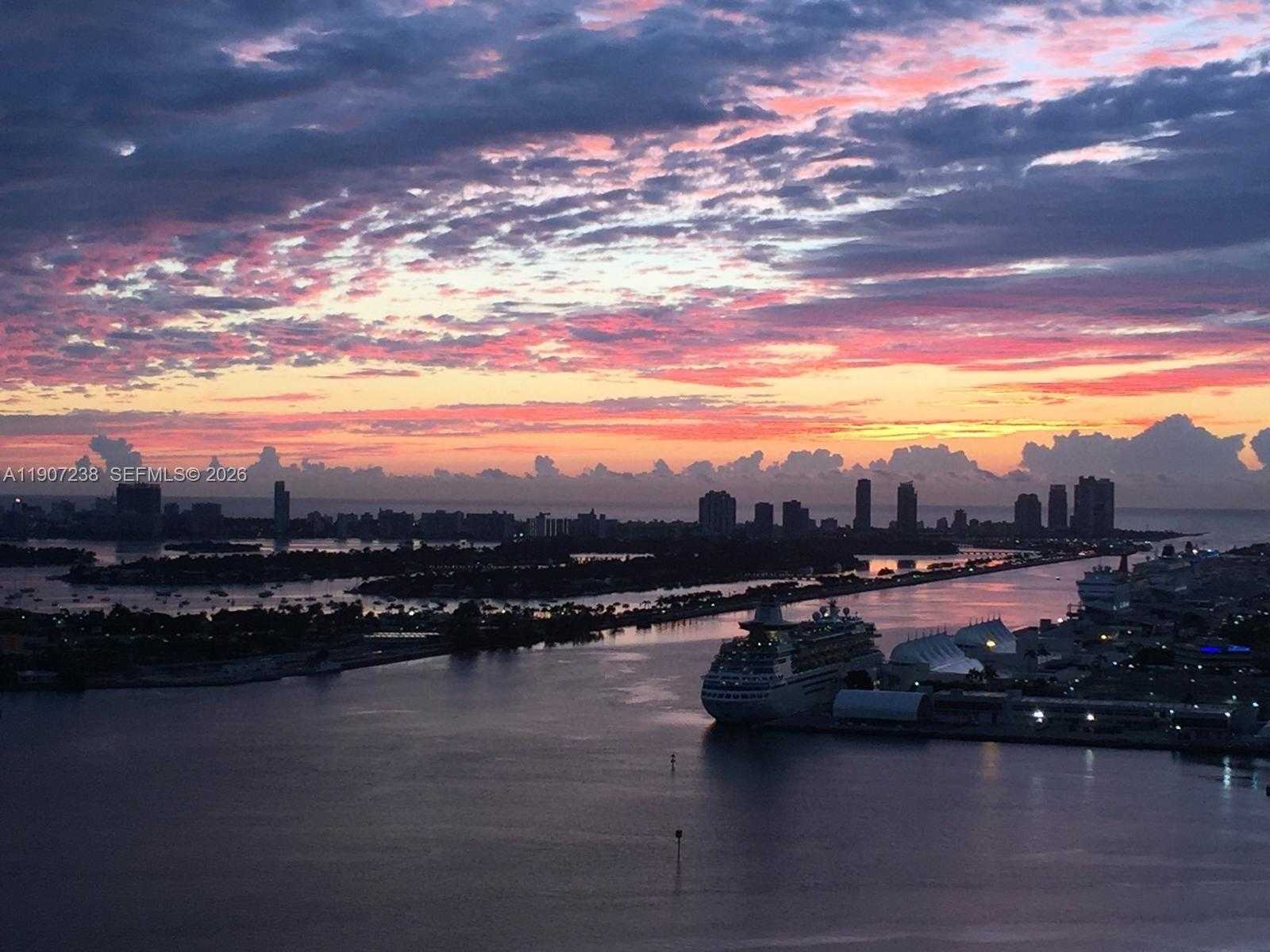 Small Image of 888 BISCAYNE BLVD #2709, Miami Number 29