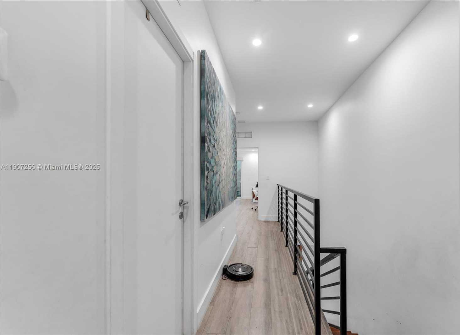 Small Image of 3048 SOUTH WEST 18TH ST #3048, Miami Number 29
