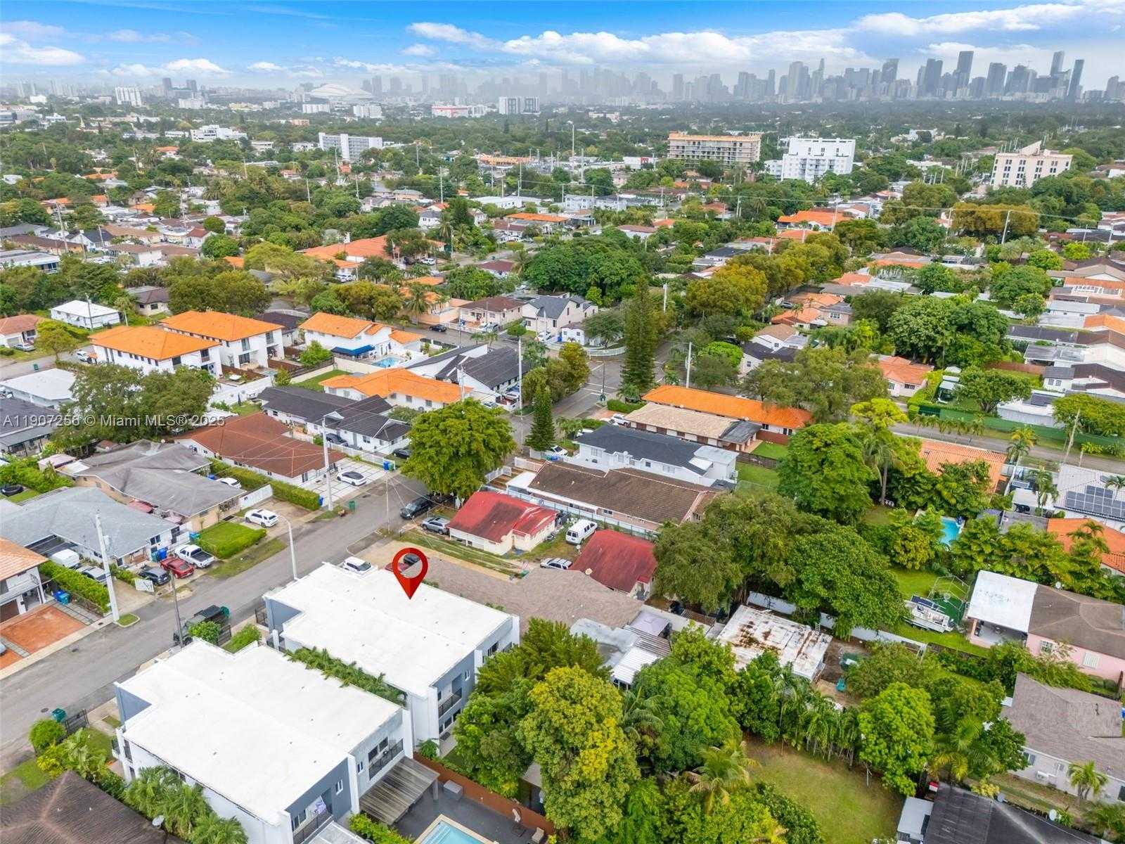 Small Image of 3048 SOUTH WEST 18TH ST #3048, Miami Number 39