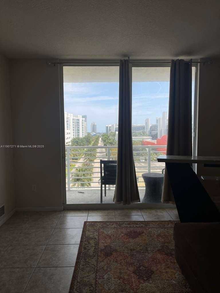 Small Image of 18800 NORTH EAST 29TH AVE #711, Aventura Number 4