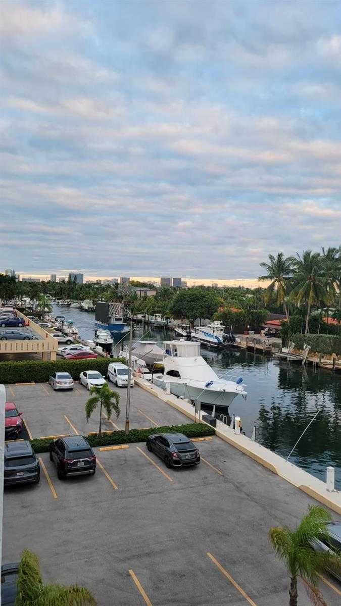 Small Image of 2020 NORTH EAST 135TH ST #409, North Miami Number 18