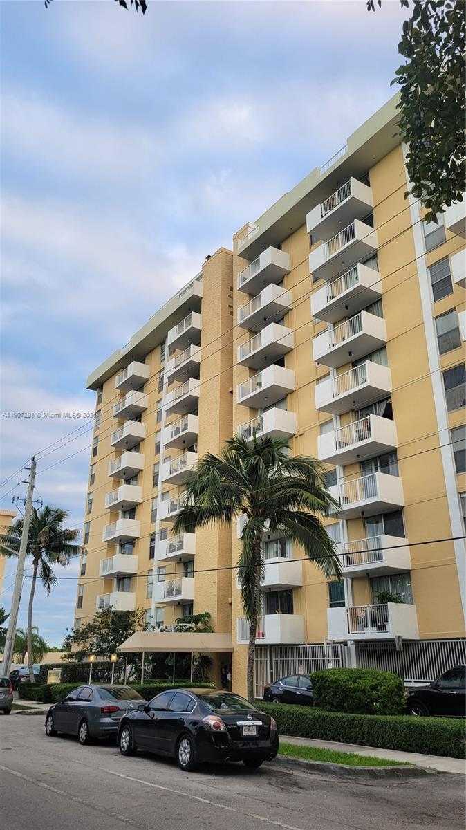 Small Image of 2020 NORTH EAST 135TH ST #409, North Miami Number 3