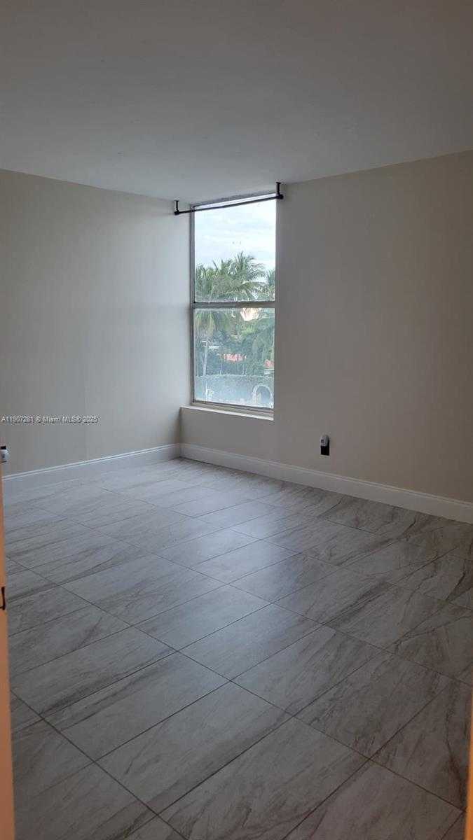 Small Image of 2020 NORTH EAST 135TH ST #409, North Miami Number 8
