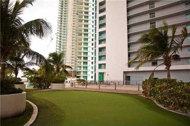 Small Image of 888 BISCAYNE BLVD #3310, Miami Number 13