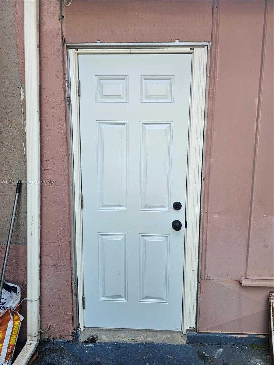 Small Image of 7731 INDIGO ST, Miramar Number 2