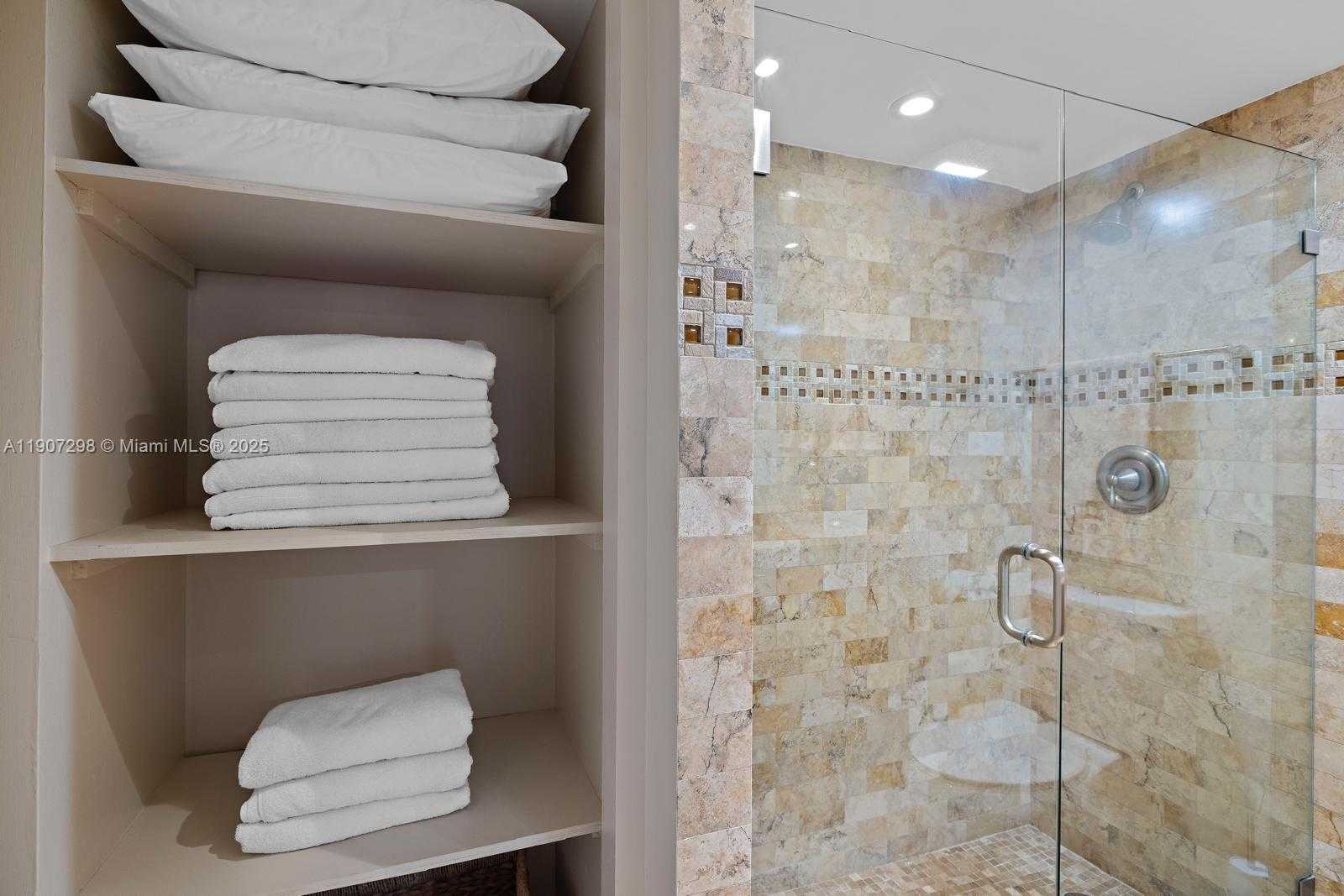 Small Image of 2301 COLLINS AVE #519, Miami Beach Number 10