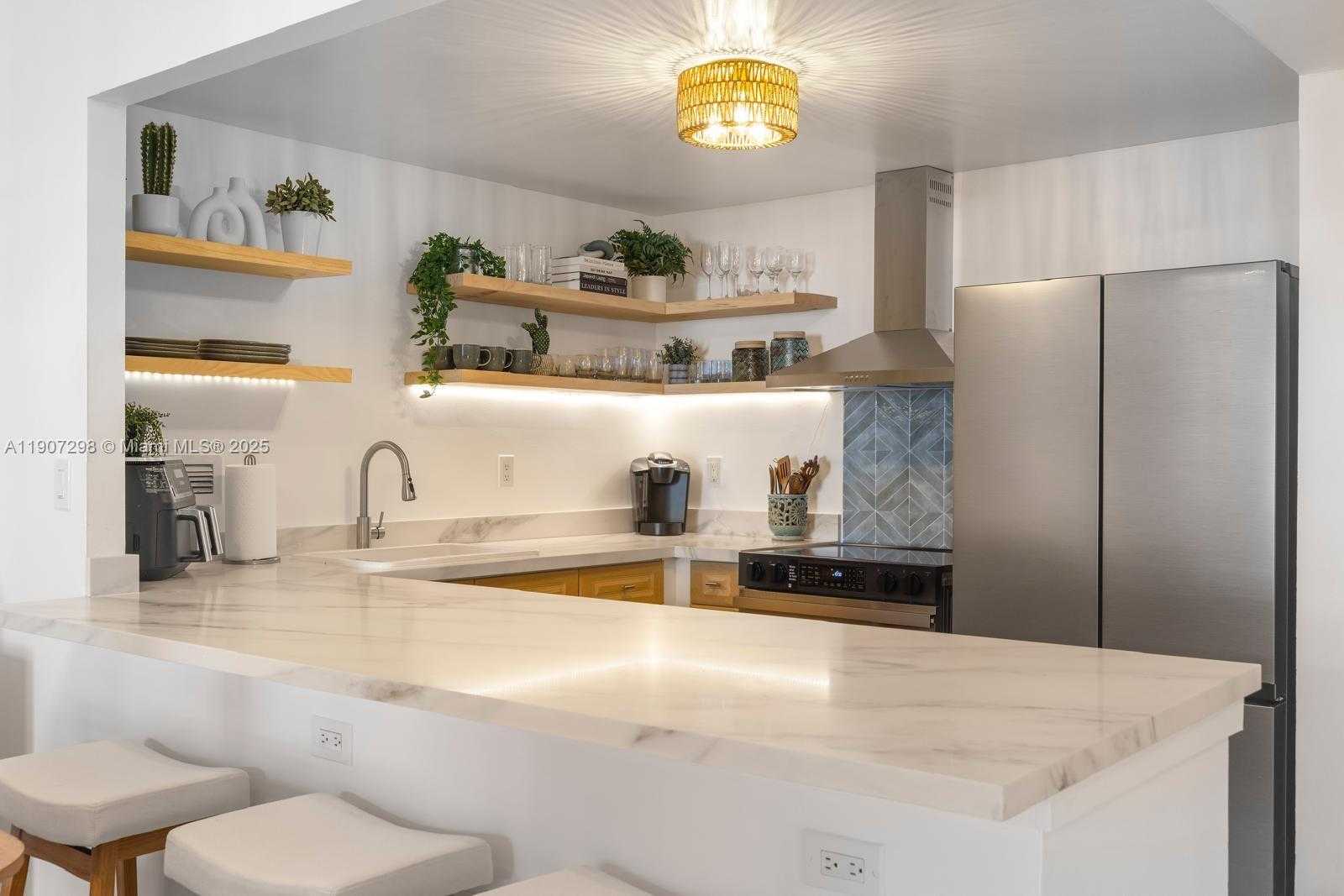 Small Image of 2301 COLLINS AVE #519, Miami Beach Number 36