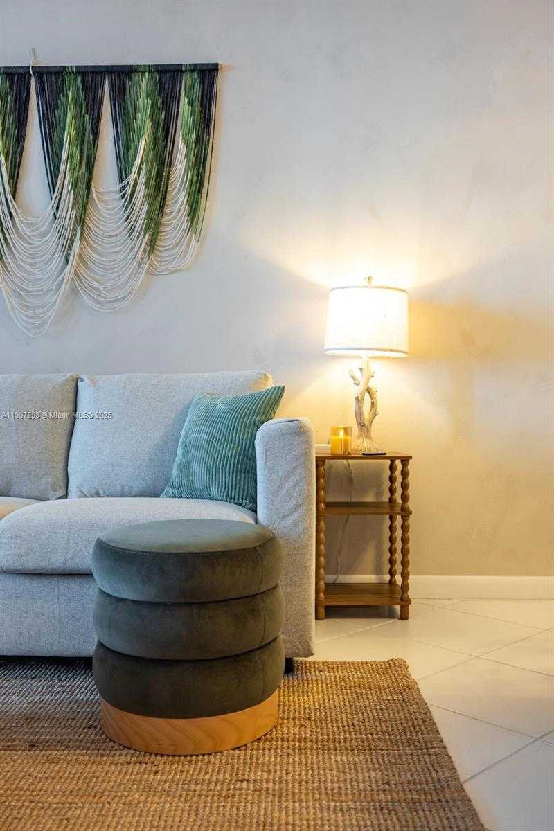 Small Image of 2301 COLLINS AVE #519, Miami Beach Number 42