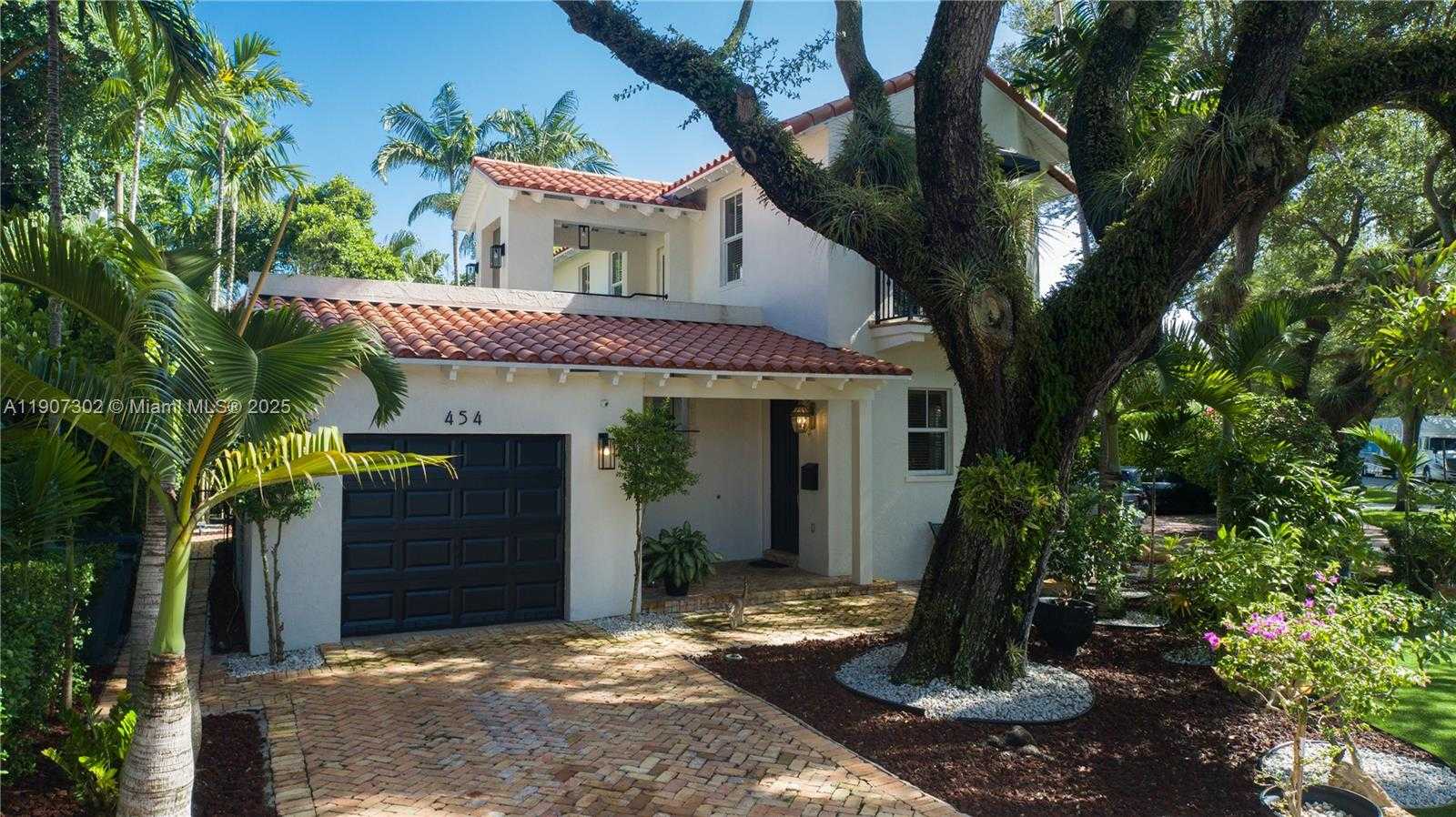 Small Image of 454 ROSARO AVE #454, Coral Gables Number 14