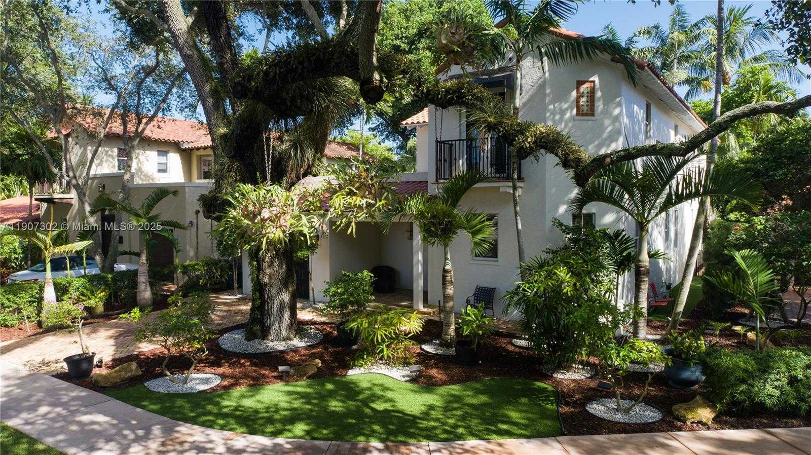 Small Image of 454 ROSARO AVE #454, Coral Gables Number 15