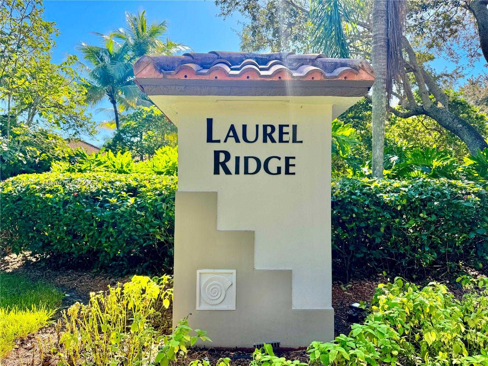 Small Image of 4383 LAUREL RIDGE CIR, Weston Number 33
