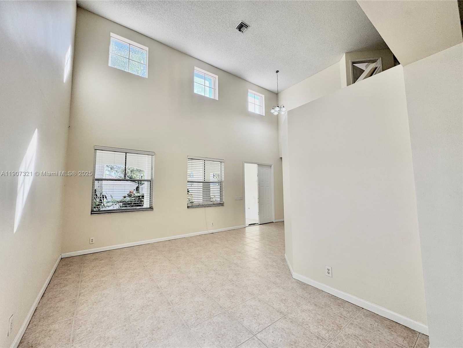 Small Image of 4383 LAUREL RIDGE CIR, Weston Number 4