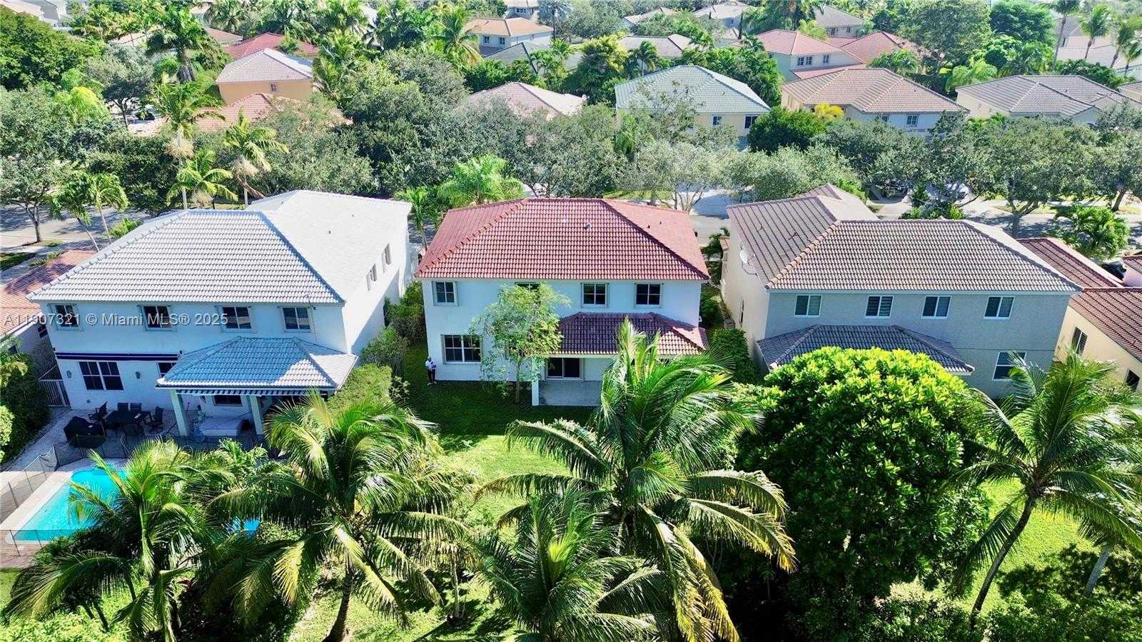 Small Image of 4383 LAUREL RIDGE CIR, Weston Number 43