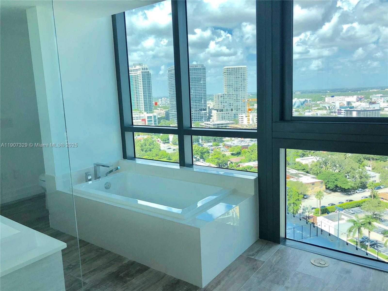 Small Image of 650 NORTH EAST 32 #2008, Miami Number 11