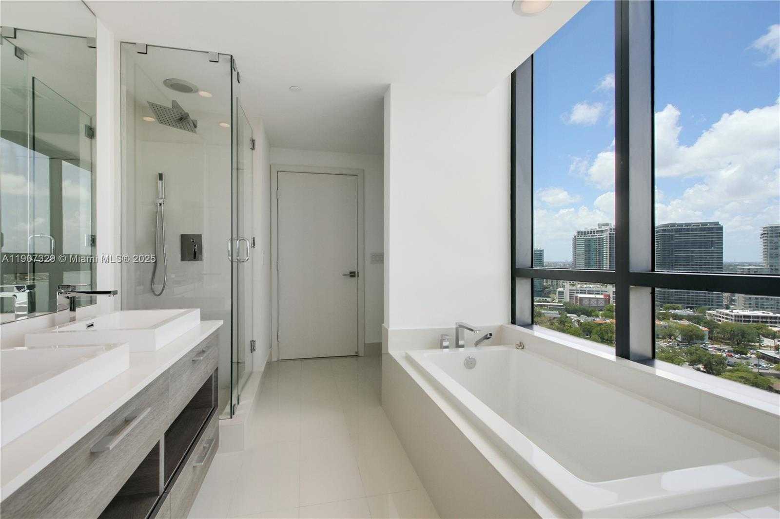 Small Image of 650 NORTH EAST 32 #2008, Miami Number 12