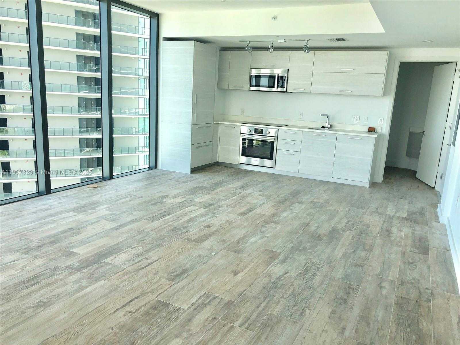 Small Image of 650 NORTH EAST 32 #2008, Miami Number 4