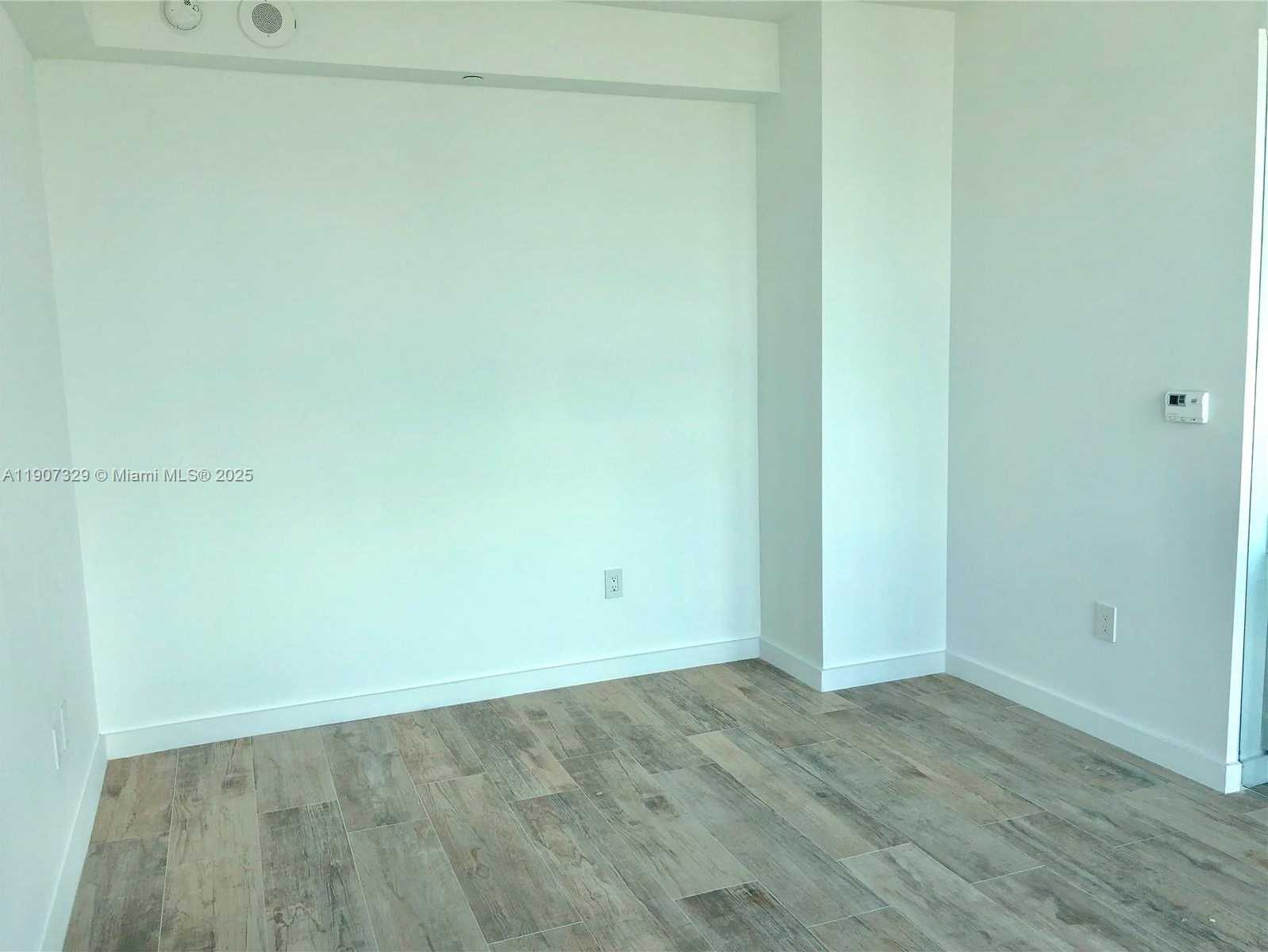 Small Image of 650 NORTH EAST 32 #2008, Miami Number 9