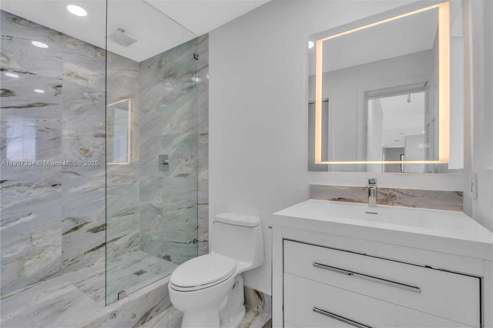 Small Image of 2089 NORTH EAST 121ST RD, North Miami Number 13