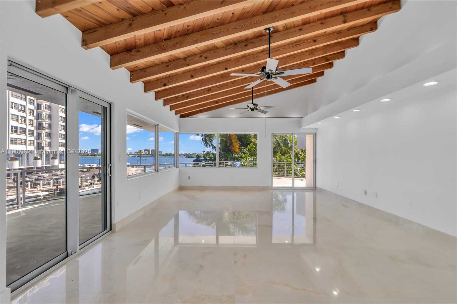 Small Image of 2089 NORTH EAST 121ST RD, North Miami Number 15