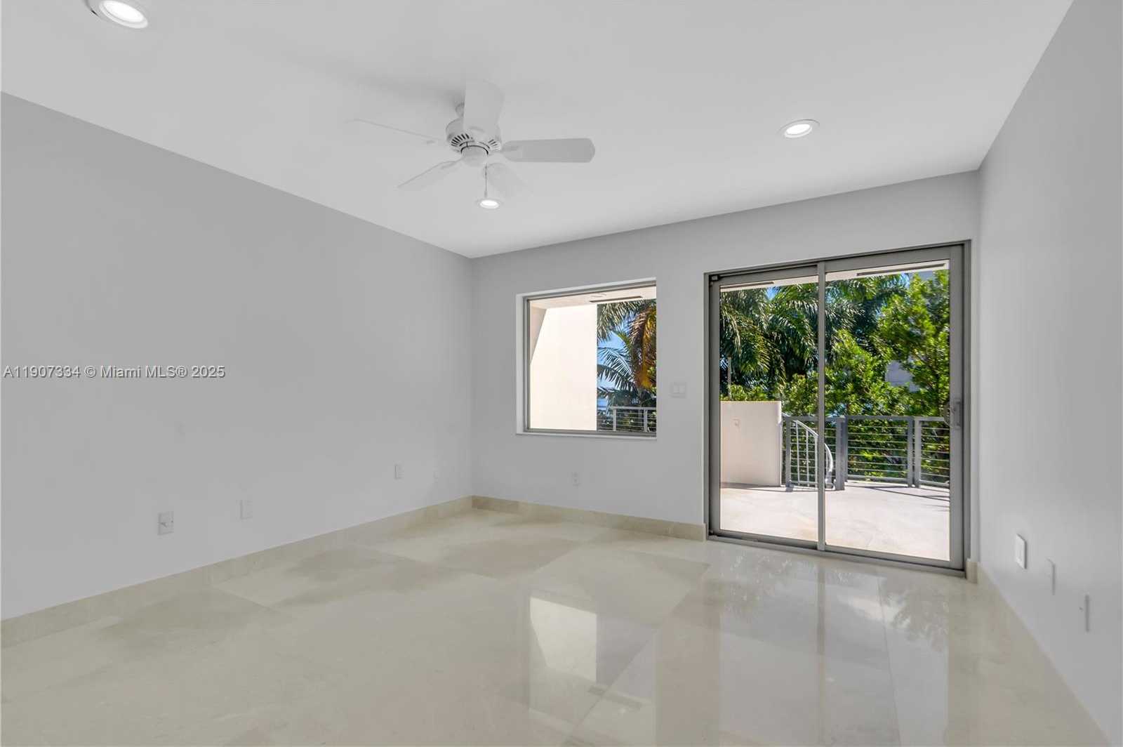 Small Image of 2089 NORTH EAST 121ST RD, North Miami Number 18