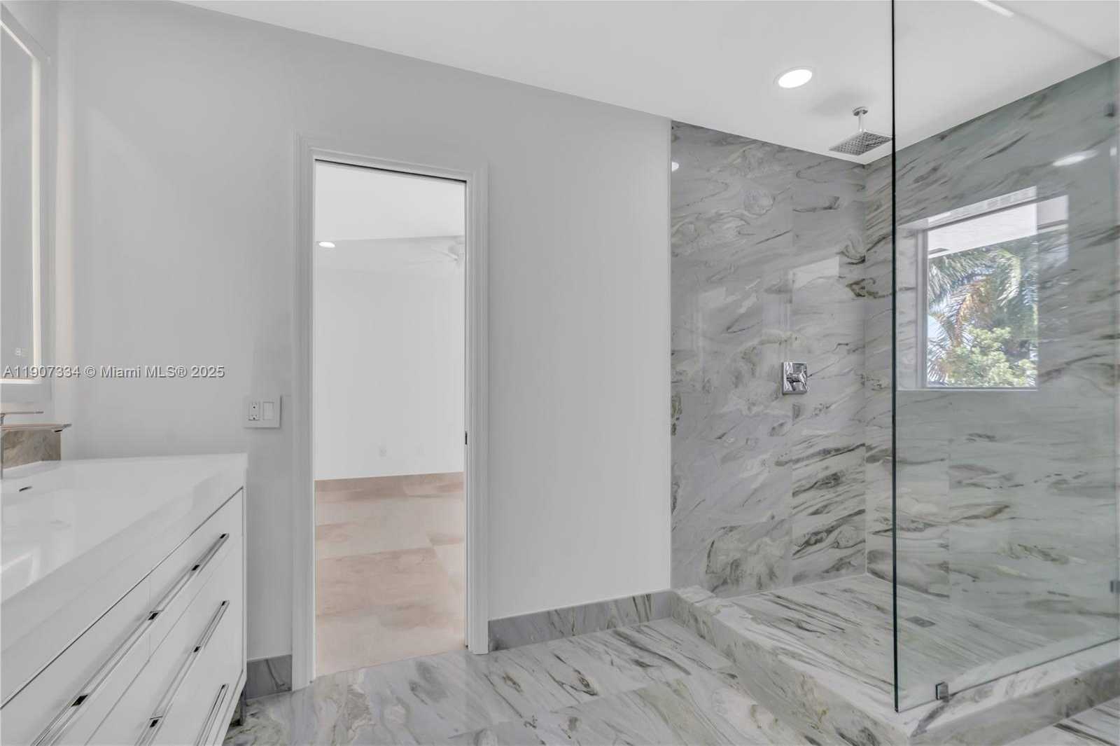 Small Image of 2089 NORTH EAST 121ST RD, North Miami Number 19