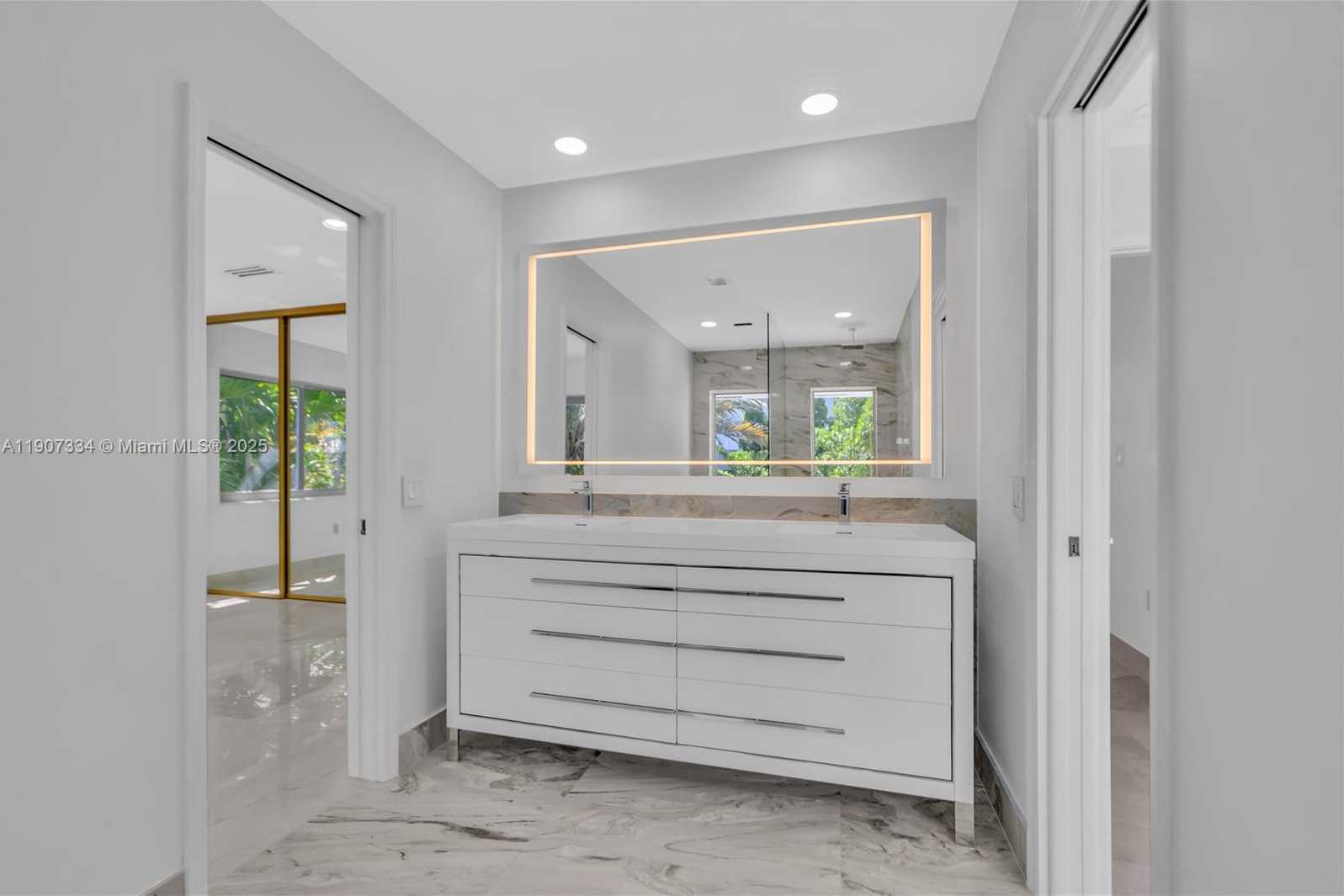 Small Image of 2089 NORTH EAST 121ST RD, North Miami Number 20