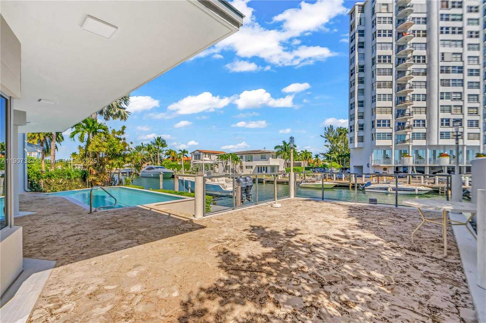 Small Image of 2089 NORTH EAST 121ST RD, North Miami Number 30