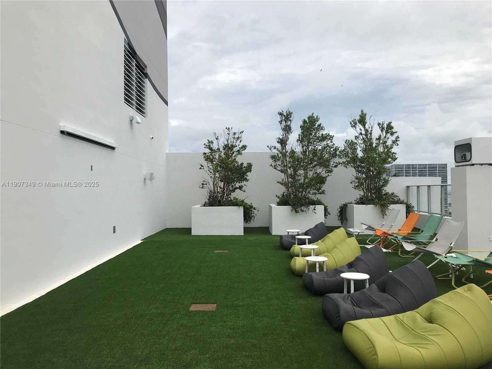 Small Image of 1010 BRICKELL AVE #3302, Miami Number 17