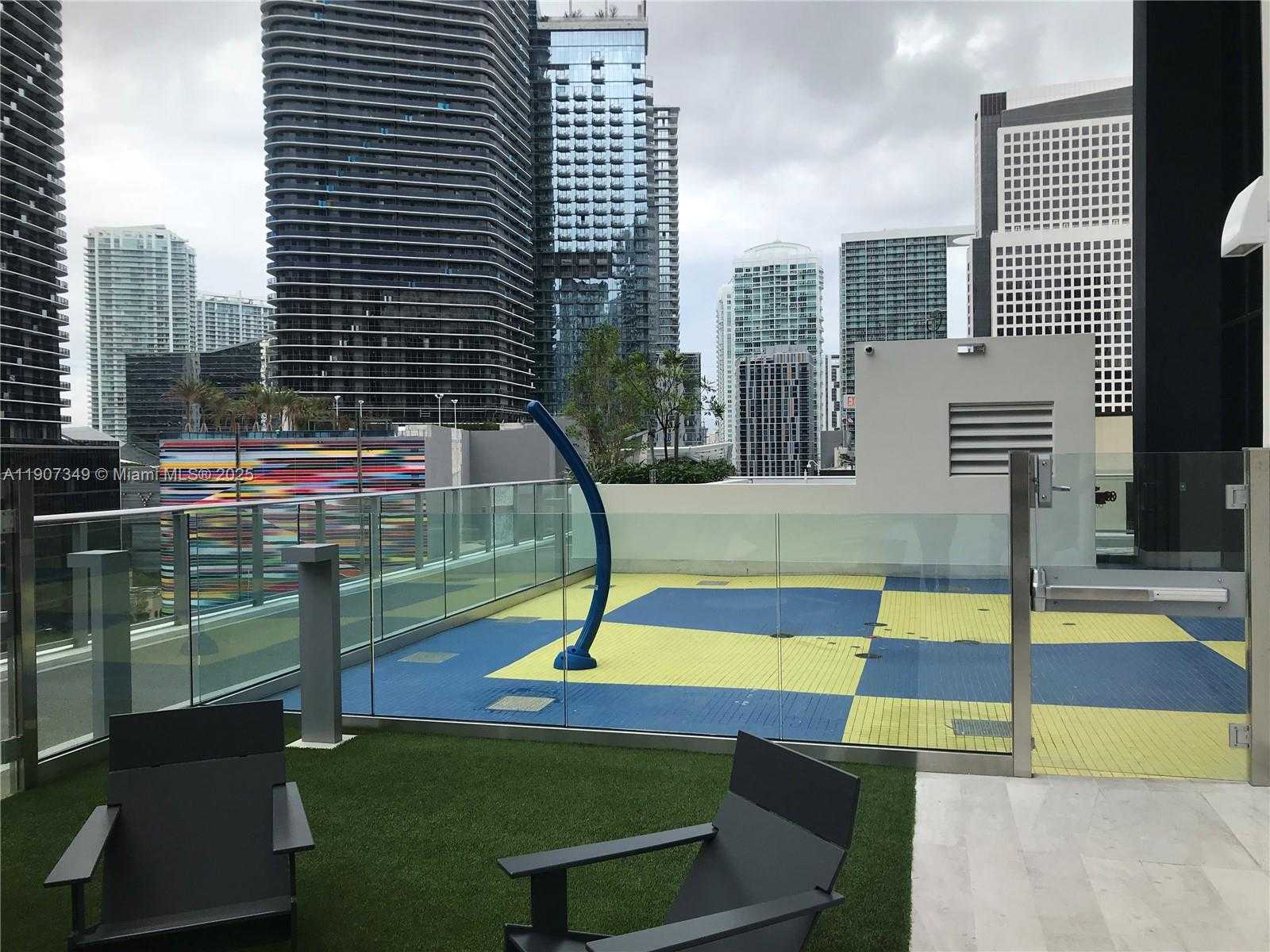 Small Image of 1010 BRICKELL AVE #3302, Miami Number 31