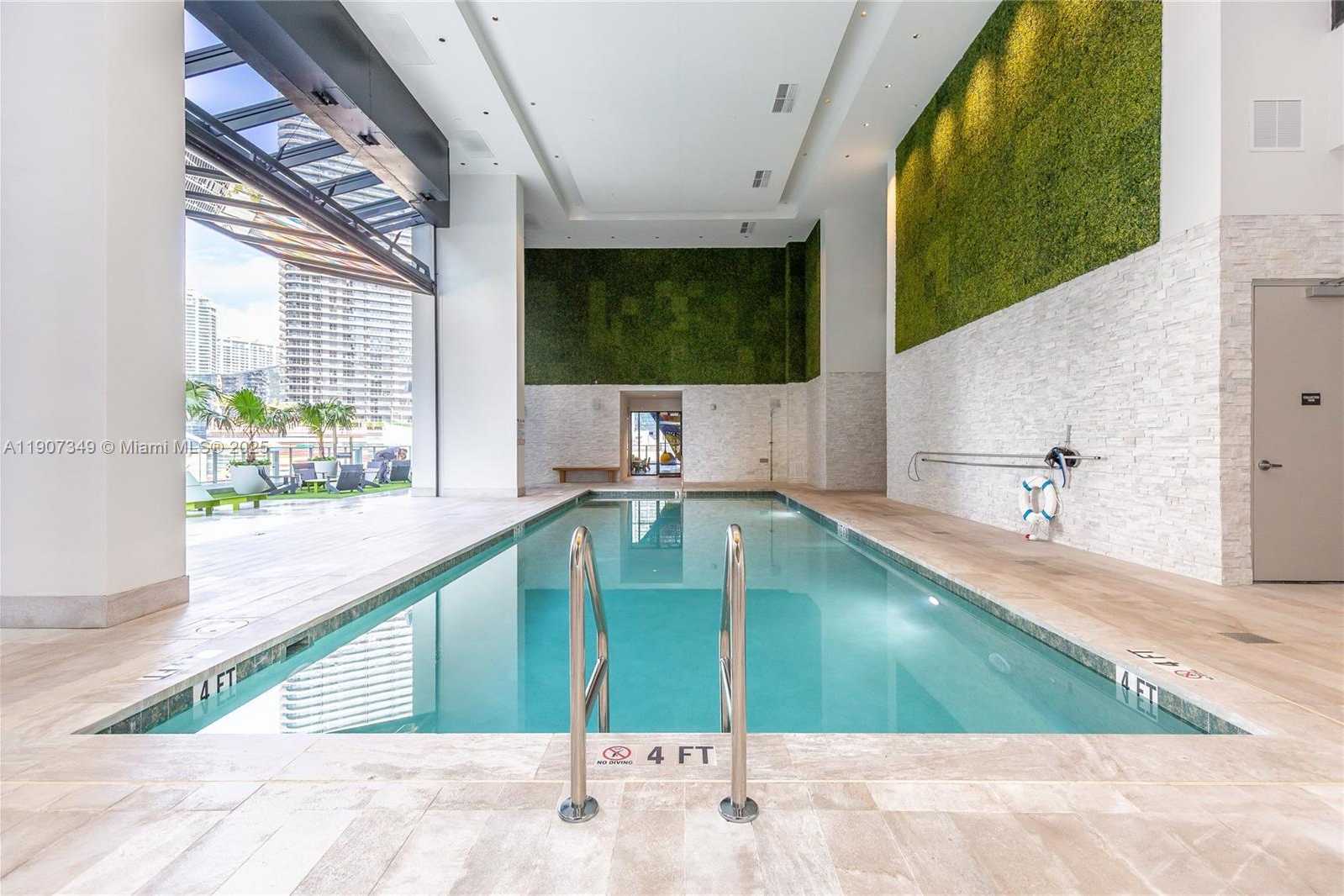 Small Image of 1010 BRICKELL AVE #3302, Miami Number 42