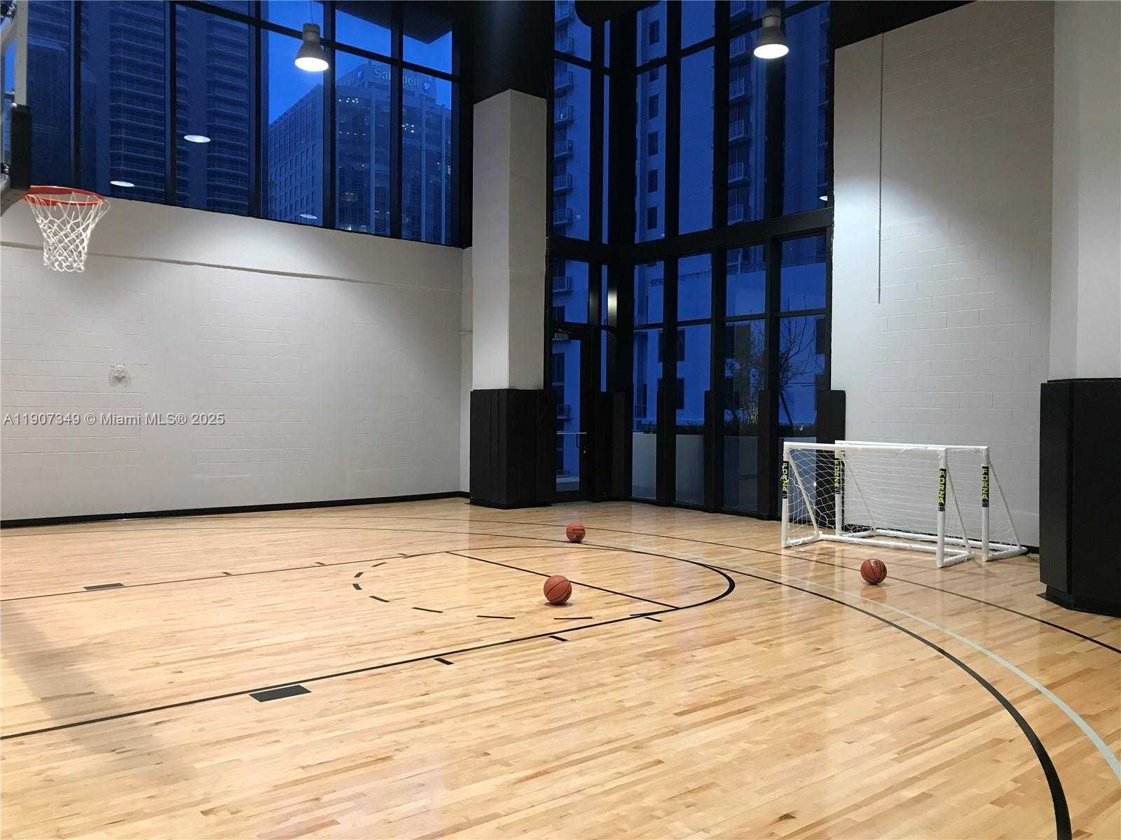 Small Image of 1010 BRICKELL AVE #3302, Miami Number 7