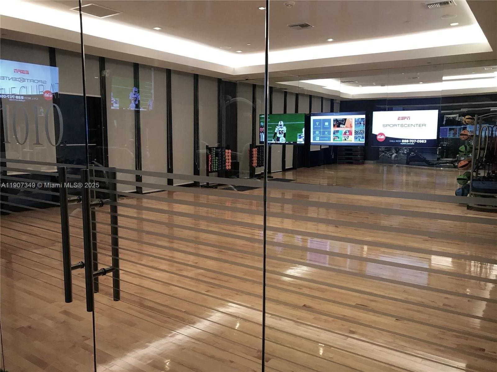 Small Image of 1010 BRICKELL AVE #3302, Miami Number 9