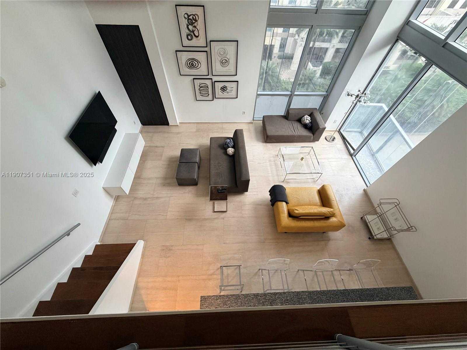 Small Image of 1060 BRICKELL AVE #613, Miami Number 4