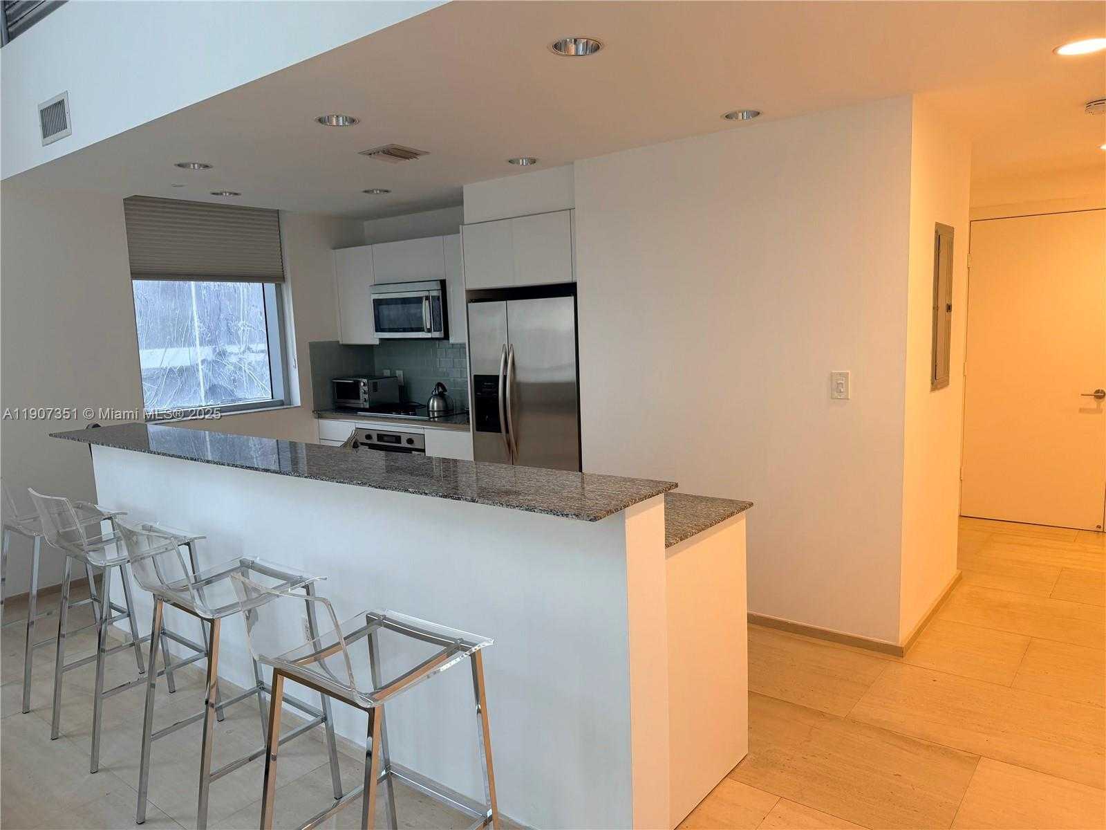 Small Image of 1060 BRICKELL AVE #613, Miami Number 5