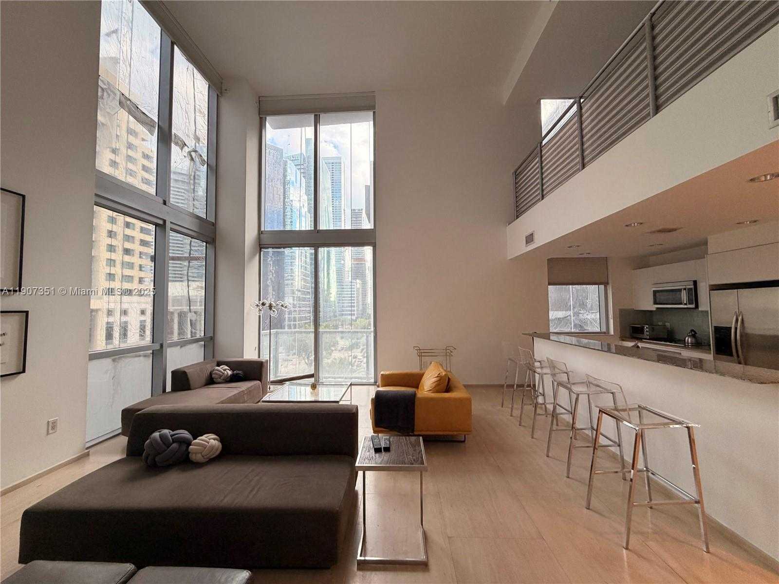 Small Image of 1060 BRICKELL AVE #613, Miami Number 7