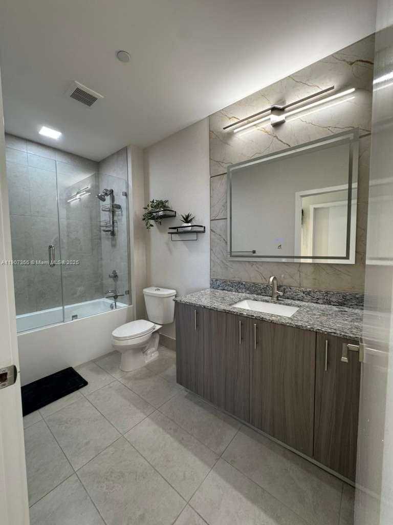 Small Image of 5350 NORTH WEST 84TH AVE #2013, Doral Number 14