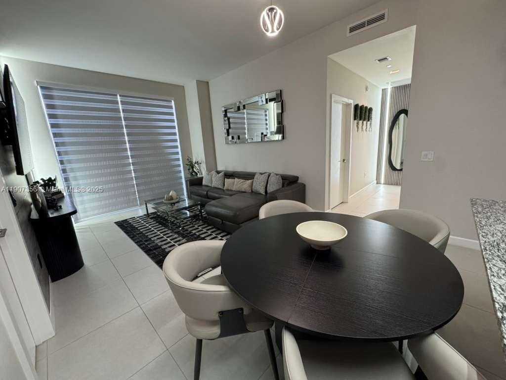 Small Image of 5350 NORTH WEST 84TH AVE #2013, Doral Number 16