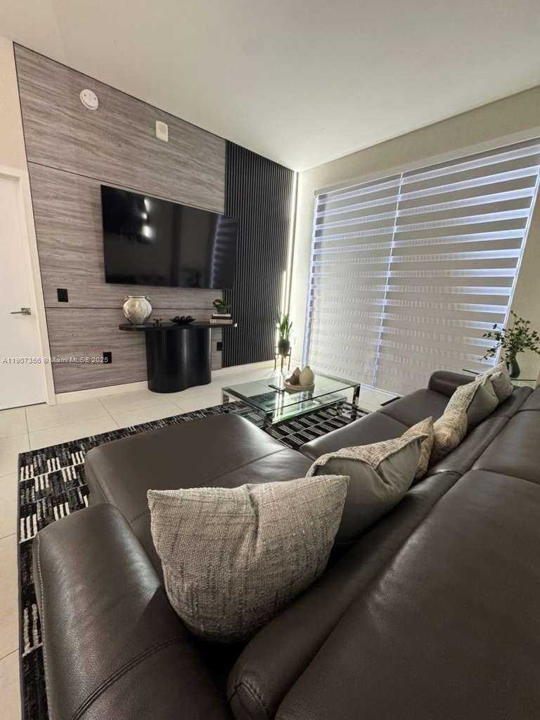 Small Image of 5350 NORTH WEST 84TH AVE #2013, Doral Number 8