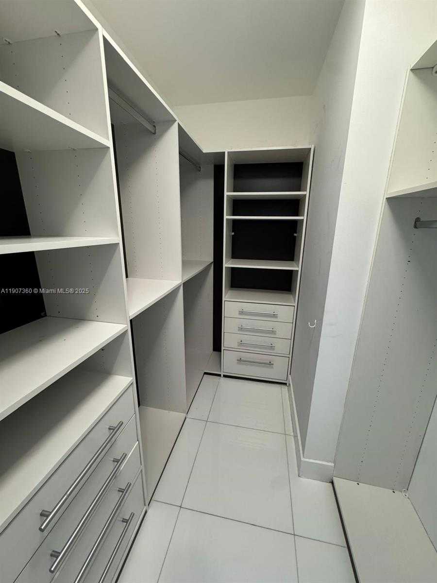Small Image of 18201 COLLINS AVE #5402, Sunny Isles Beach Number 11