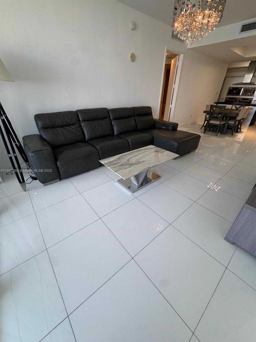 Small Image of 18201 COLLINS AVE #5402, Sunny Isles Beach Number 4