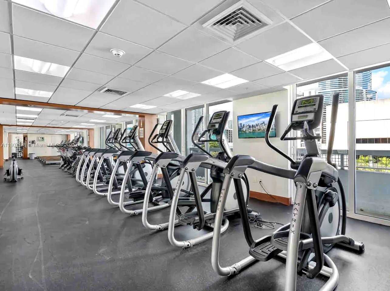 Small Image of 41 SOUTH EAST 5TH ST #1217, Miami Number 25