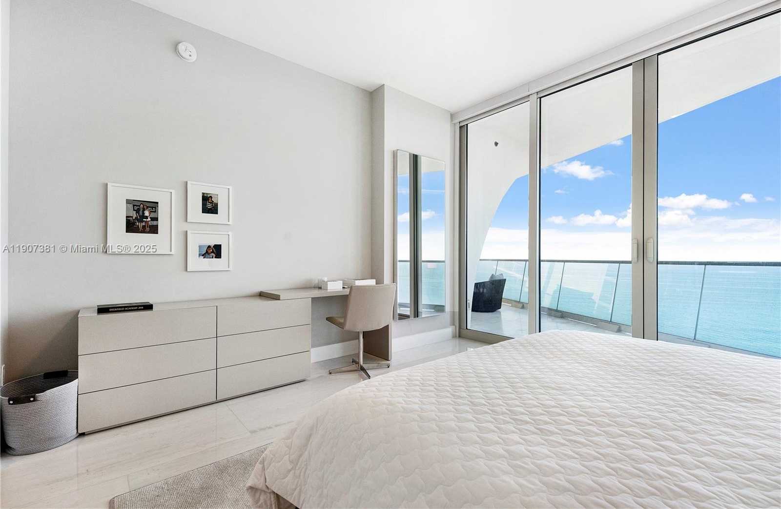 Small Image of 16901 COLLINS AVE #3005, Sunny Isles Beach Number 11