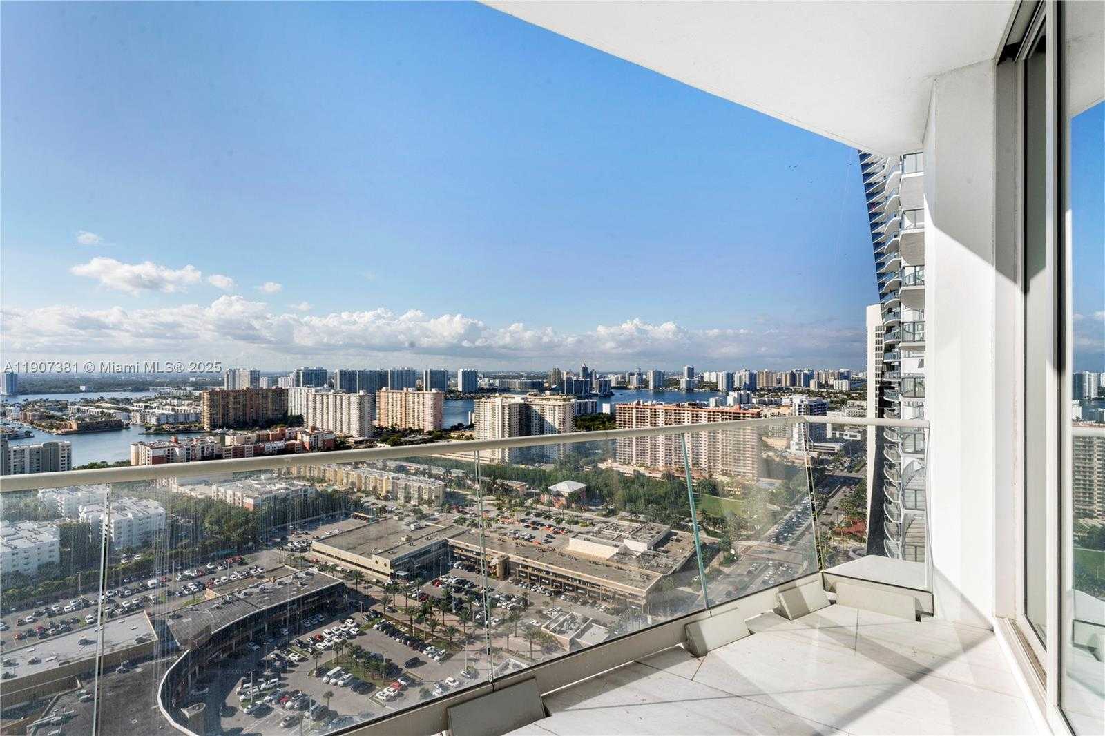 Small Image of 16901 COLLINS AVE #3005, Sunny Isles Beach Number 29