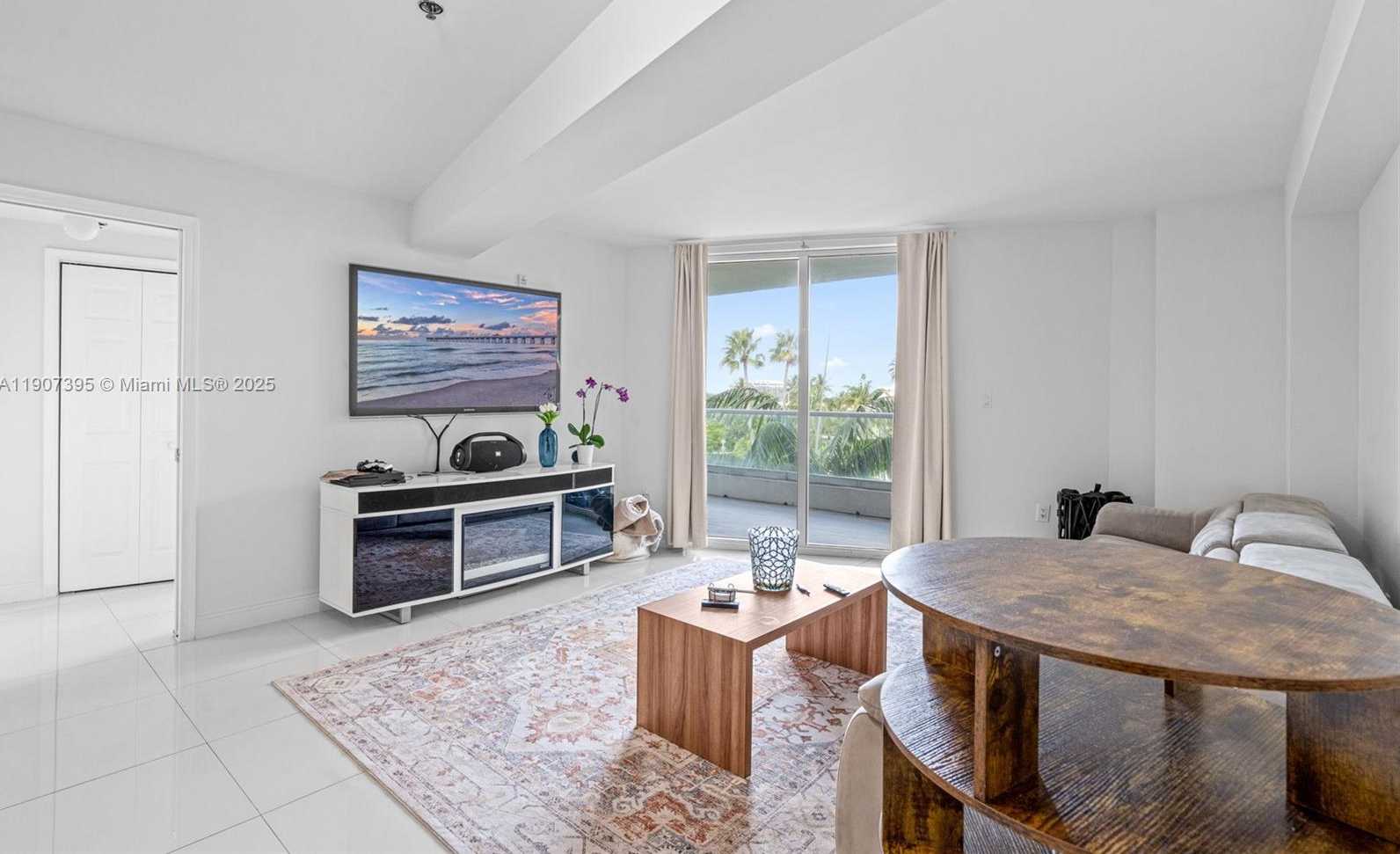 Small Image of 6362 COLLINS AVE #405, Miami Beach Number 12