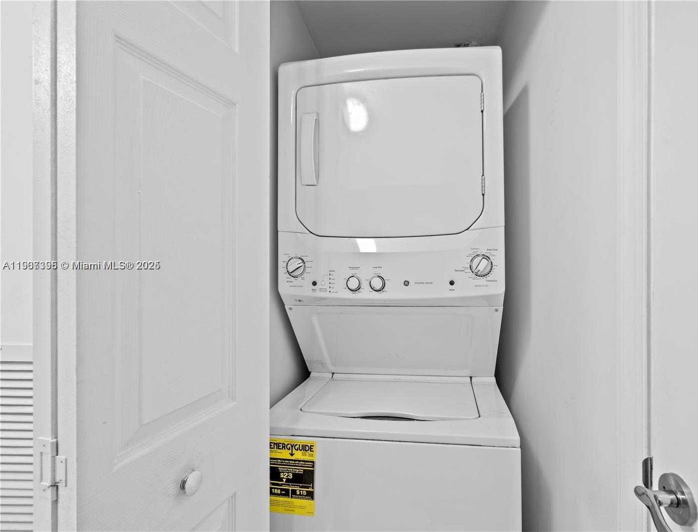 Small Image of 6362 COLLINS AVE #405, Miami Beach Number 15