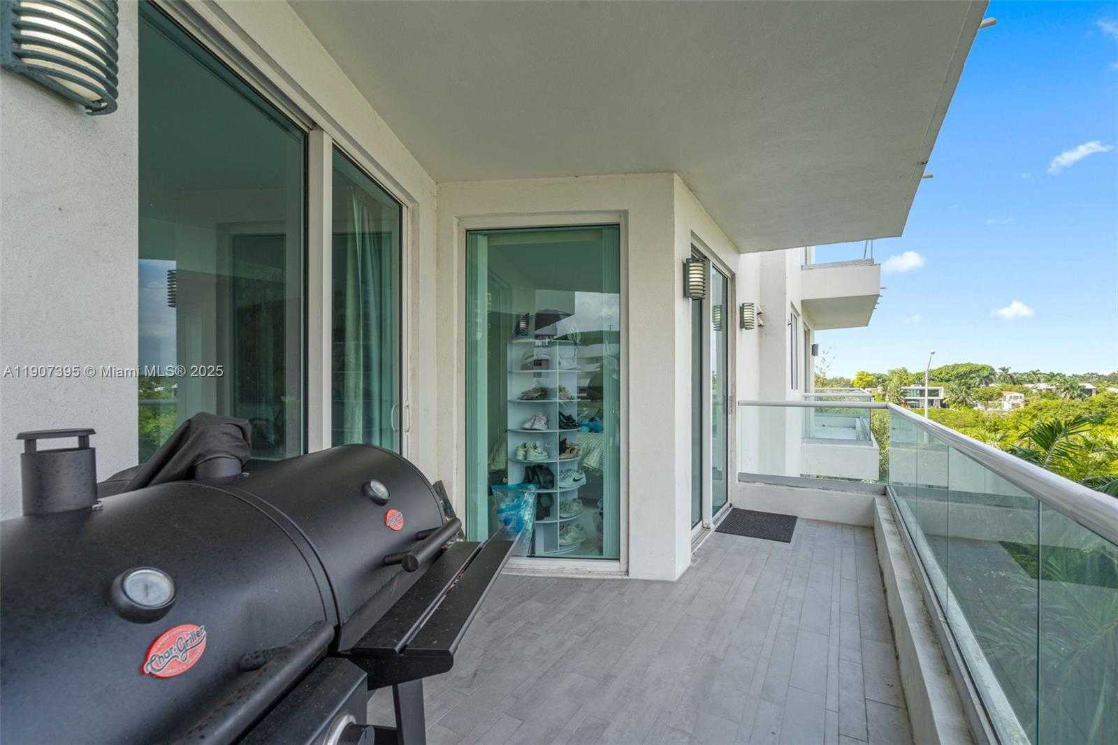 Small Image of 6362 COLLINS AVE #405, Miami Beach Number 19
