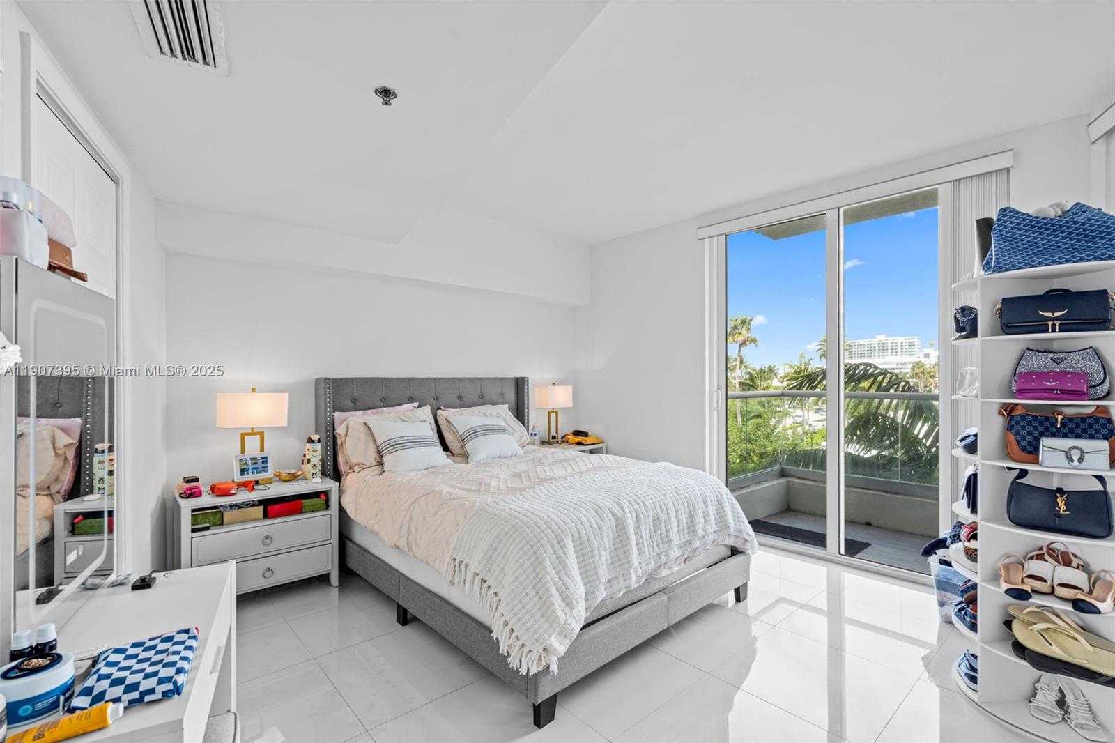 Small Image of 6362 COLLINS AVE #405, Miami Beach Number 2