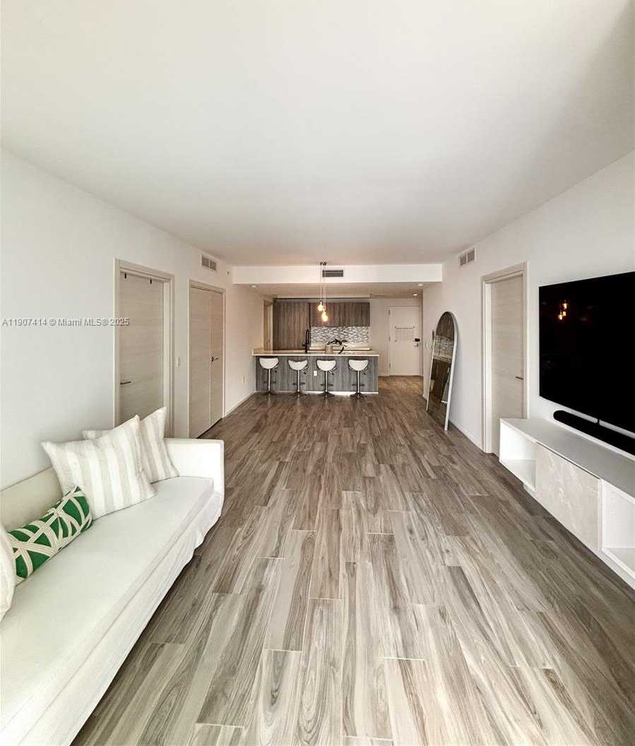 Small Image of 801 SOUTH MIAMI AVE #4310, Miami Number 1